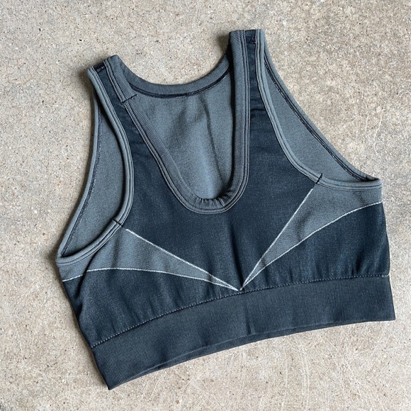 Gymshark turbo seamless sports bra crop top size s - Picture 2 of 3